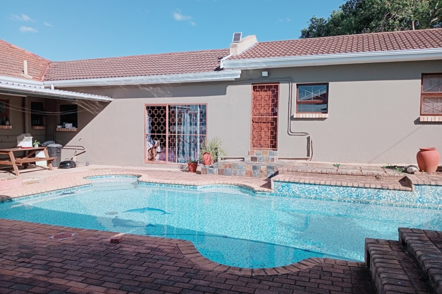 4 Bedroom Property for Sale in Mosel Eastern Cape